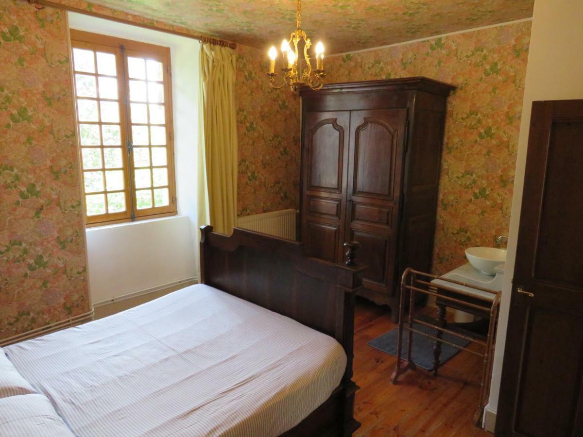 le presbytère de Montaigut Montégut Esterno foto