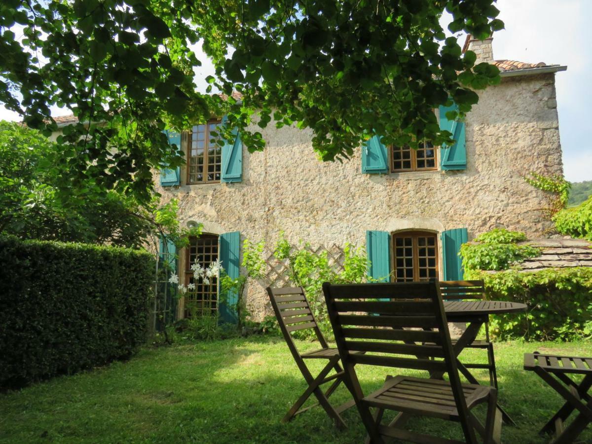 le presbytère de Montaigut Montégut Esterno foto